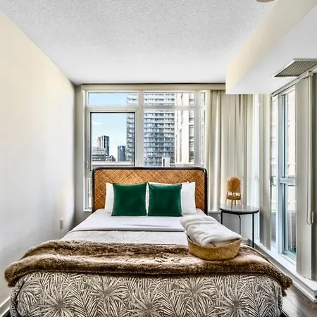 Cozy Condo Downtown Toronto Exterior photo